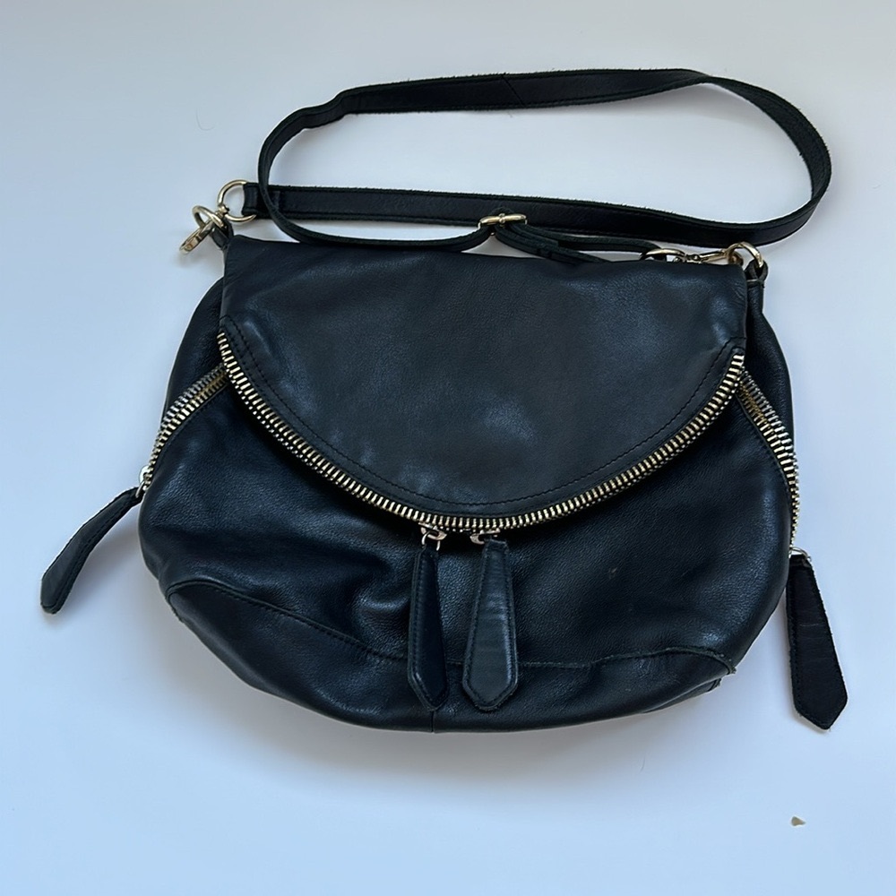 Vintage Linea Pelle black leather shoulder bag